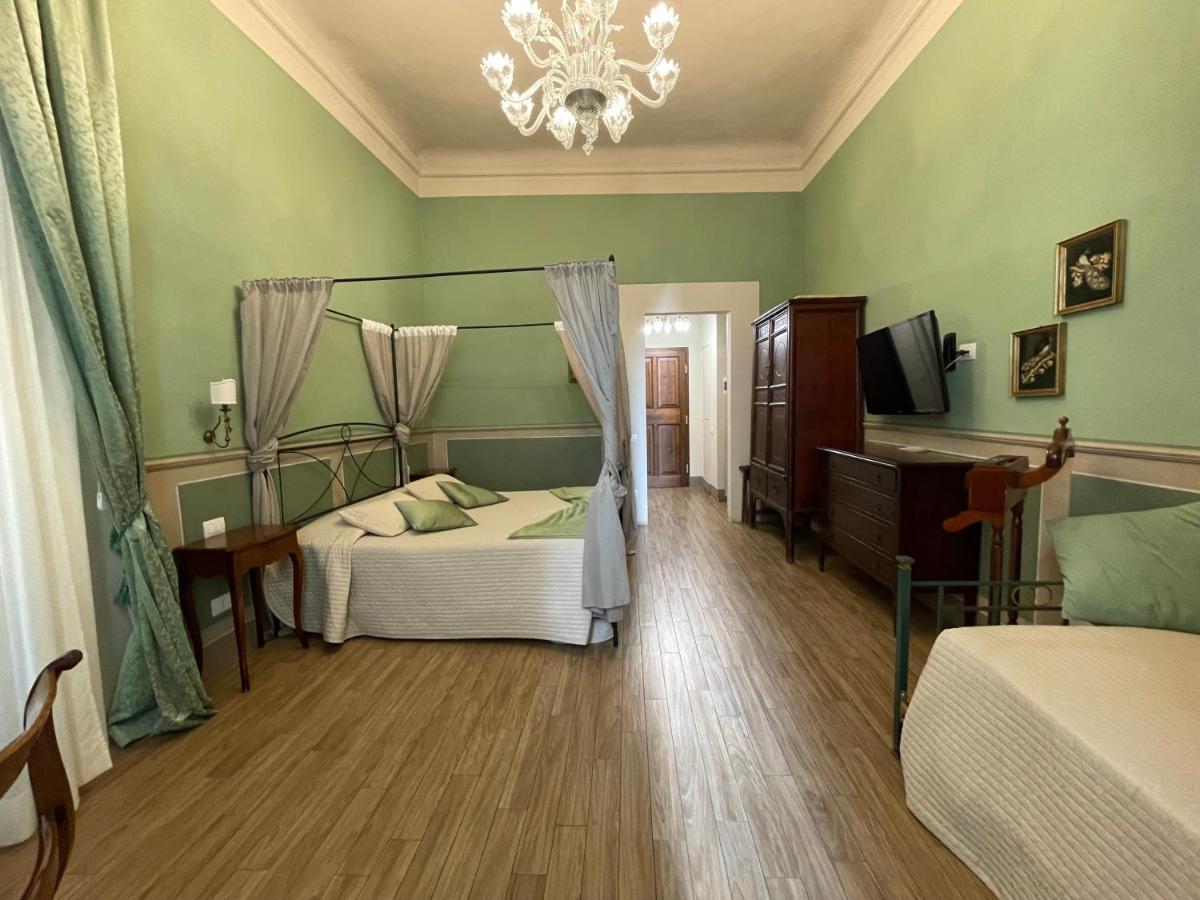 Bed and Breakfast La Boheme Лукка Экстерьер фото
