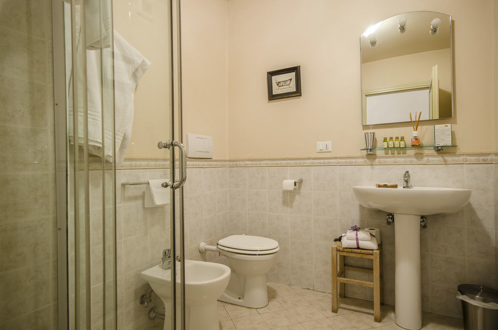 Bed and Breakfast La Boheme Лукка Экстерьер фото