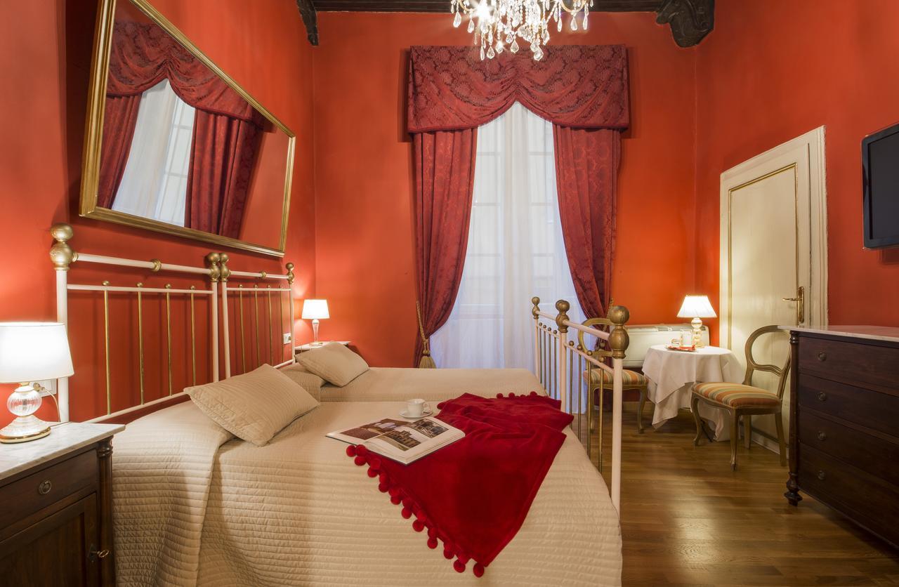 Bed and Breakfast La Boheme Лукка Экстерьер фото