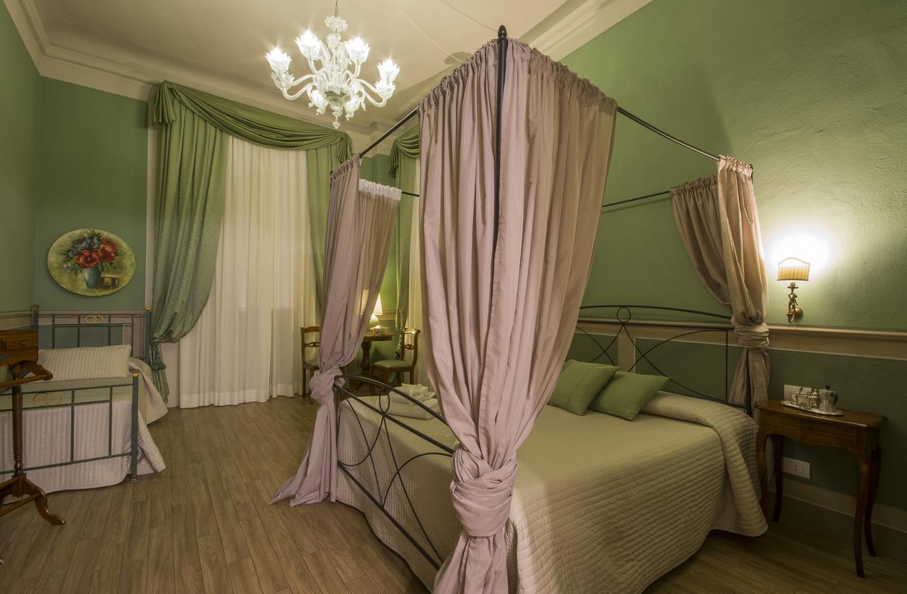 Bed and Breakfast La Boheme Лукка Экстерьер фото