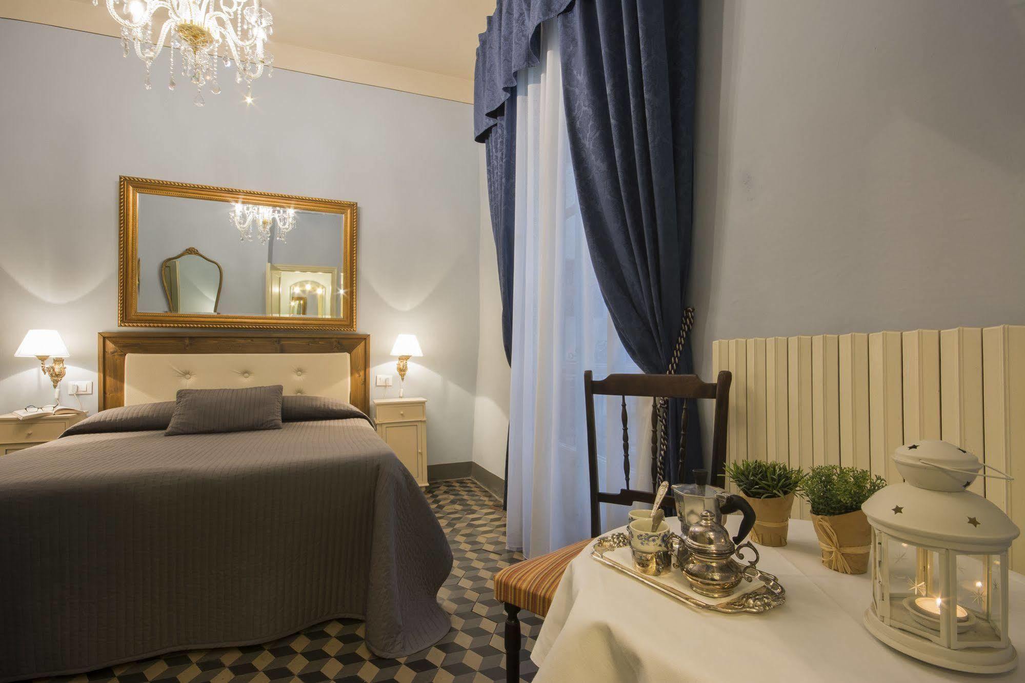 Bed and Breakfast La Boheme Лукка Экстерьер фото
